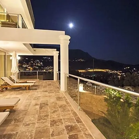 Sleeps 8 Pool Air Con Wifi * Kalkan