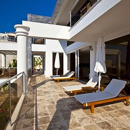 Villa Sleeps 8 Pool Air Con Wifi Kalkan